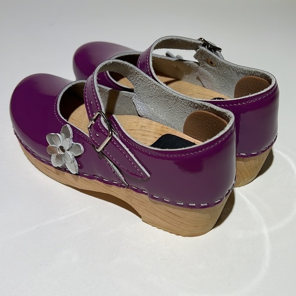 NEW Sandgrens Swedish Clogs Sz 34 Patent leather Flower - Picture 6 of 9